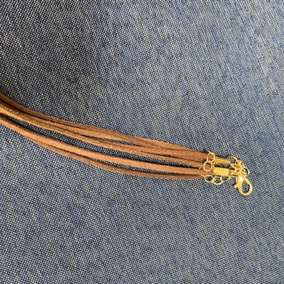 Leather and gold adjustable necklace - Picture 4 of 4